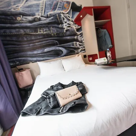 Ibis Styles Centre Grand Place 3* Lila