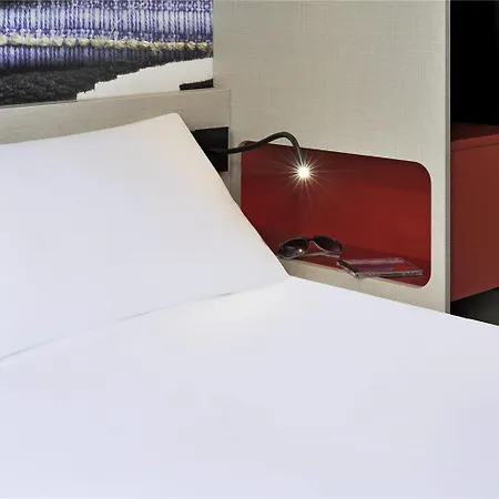 Ibis Styles Centre Grand Place Hotel 3*