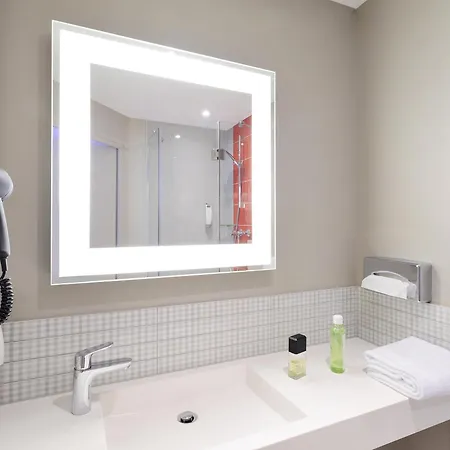 Ibis Styles Centre Grand Place Лилль