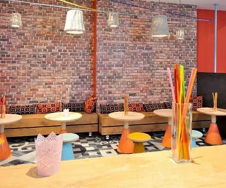 Отель Ibis Styles Centre Grand Place