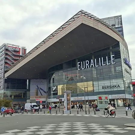 Отель Ibis Styles Centre Grand Place